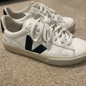 Veja women’s sneakers. Size 8